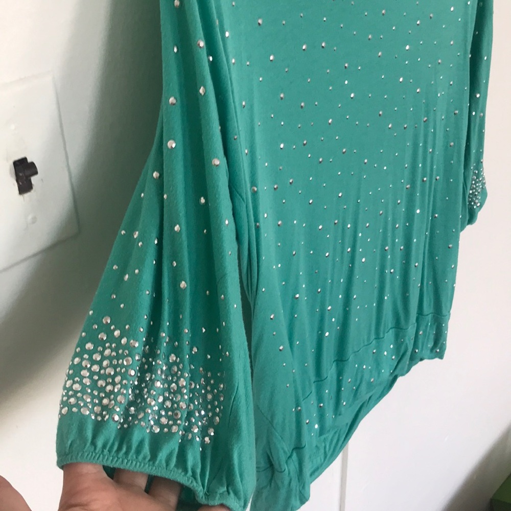 Turquoise top - Picture 2 of 3